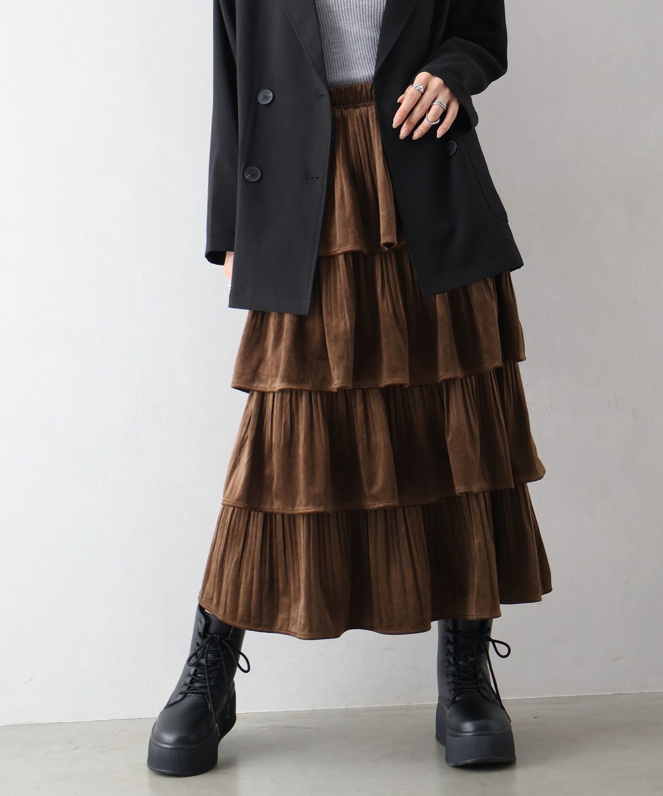 000000002196-05.jpg?size=l&w=