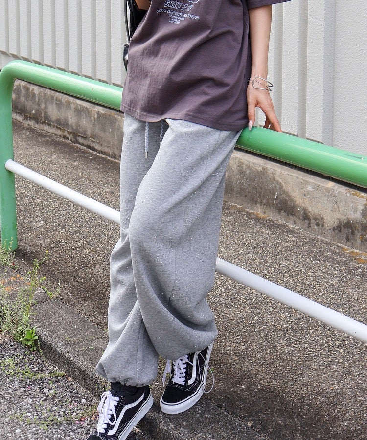 スタッズ付スウェットパンツ | SpRay