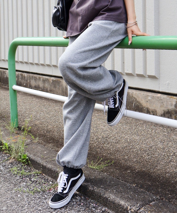 スタッズ付スウェットパンツ | SpRay