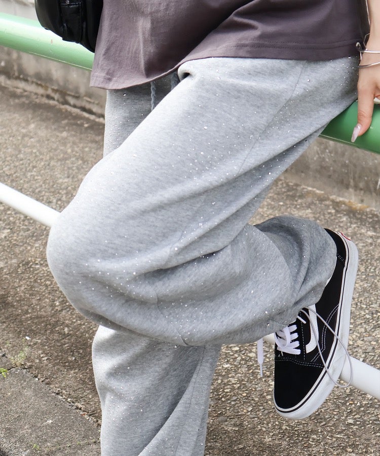 スタッズ付スウェットパンツ | SpRay